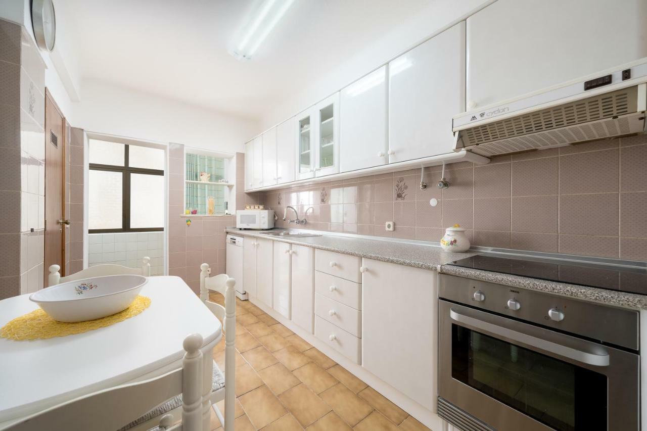Apartamento 2M - Praia Do Carvoeiro كارفويرو المظهر الخارجي الصورة